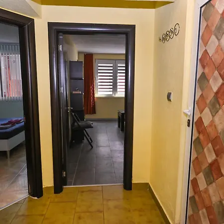 Eli Center Apartman Burgasz