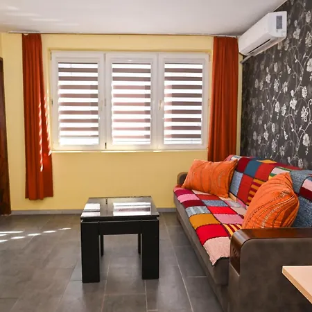 Apartment Eli Center