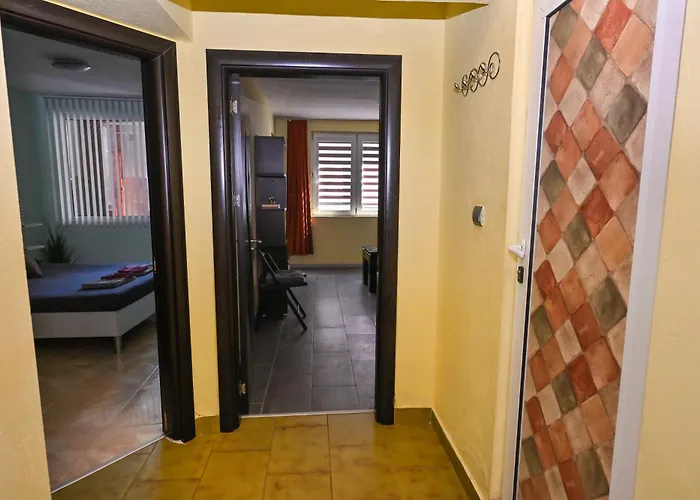 Eli Center Apartment Burgas